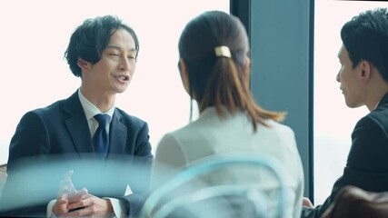 Aufkleber - ミーティングするビジネスグループ