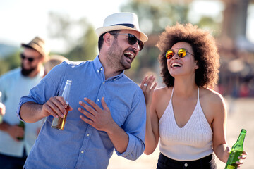 Sticker - Couple drinking together on the beach