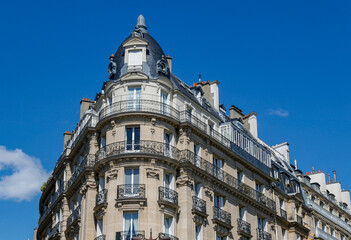 Canvas Print - Immeuble ancien du quartier de Passy à Paris