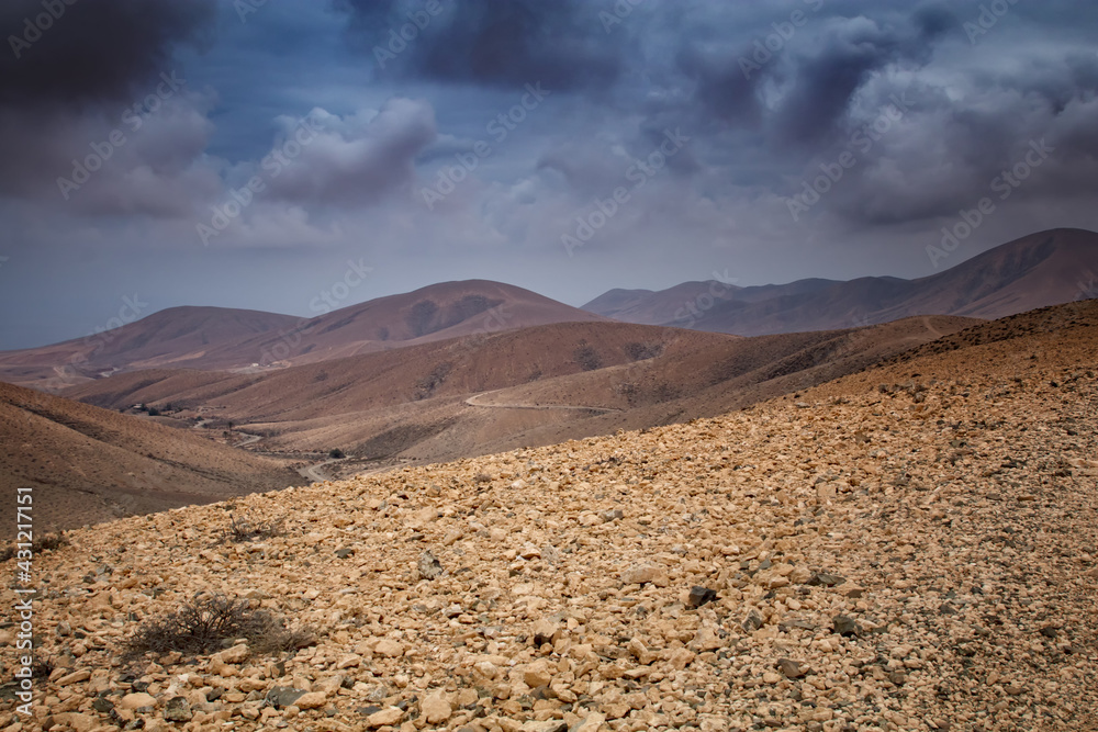 Obraz na płótnie Pustynny krajobraz Fuerteventury w salonie