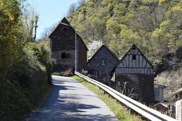 Wall Mural - idyllisches Tal der 13 Mühlen