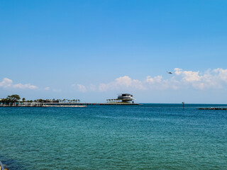 Fototapete - The St. Petersburg Pier, officially known as the St. Pete Pier, is a landmark pleasure pier extending into Tampa Bay from downtown St. Petersburg, Florida, United States. Over the years several differ