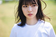 © peach100 - 公園の女性