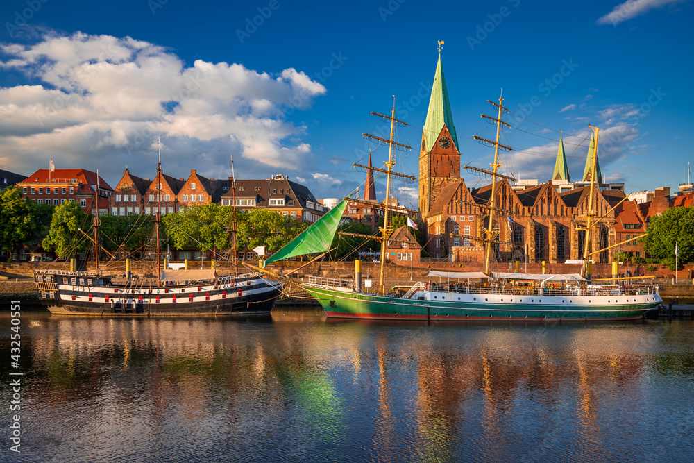 Historic town of Bremen, Germany - obrazy, fototapety, plakaty 