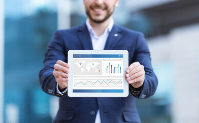Aufkleber - Unrecognizable businessman showing digital tablet with stock analysis app