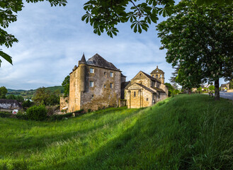 Poster - Lissac sur Couze (Corrèze, France) - Vue panoramique du château de Lissac et de l'église Saint Pierre