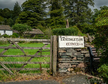 Directional Sign Ti Keswick And Easedale Tarn, In The Village Of Grasmere In The Lake District, Cumbria, UK