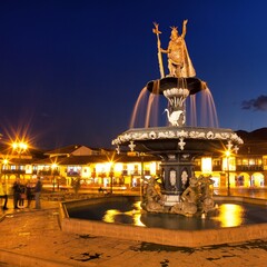 Wall Mural - Statue of Inca Pachacutec on fountain on Plaza de Armas