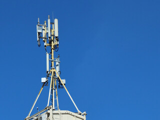 antenna for mobile communication and internet five g