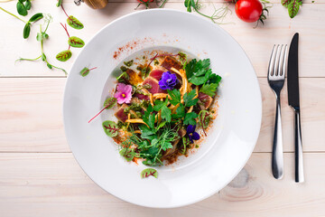 Sticker - Lightly seared tuna steak with sesame and fresh salad