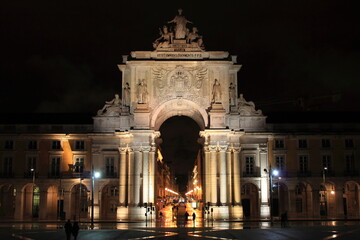 Wall Mural - Nightview of Praca do Comercio in Lisbo, Portugal