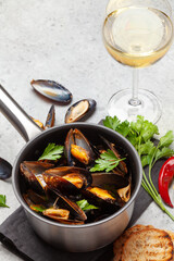 Sticker - Traditional seafood mussels