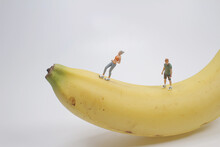 A Mni Runner On The Yellow Banana