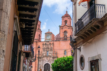 Nice alleyways in the small town of Guanajuato