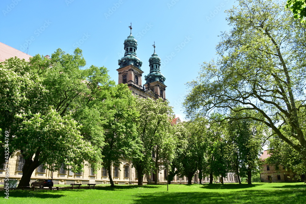 Opactwo Cystersów w Lubiążu – cysterski zespół klasztorny w Lubiążu, jeden z największych zabytków tej klasy w Europie, będący jednocześnie największym opactwem cysterskim na świecie - obrazy, fototapety, plakaty 
