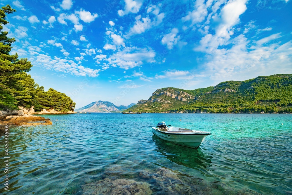 Widok na Adriatyk w Chorwacji o poranku - obrazy, fototapety, plakaty 