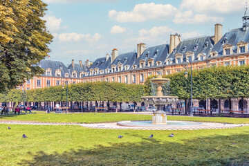 Fototapete - Place des Vosges in Paris