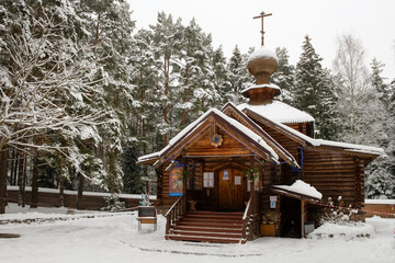 Wall Mural - Church of the Smolensk Icon of the Mother of God in the city of Dubna on a cold winter day