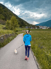 Poster - passeggiata con cane 