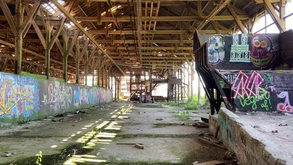 Wall Mural - Usine désaffectée du quartier de la Bastide Brazza à Bordeaux, Gironde	