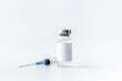 © 9dreamstudio - Coronavirus vaccine vial bottle for injection
