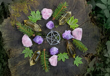 Mineral Gemstones, Pentagram And Forest Leaves On Natural Background. Healing Quartz Stones For Crystal Ritual, Esoteric Spiritual Practice. Modern Wicca Magic. Flat Lay