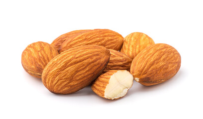 Wall Mural - Almonds isolated on white background