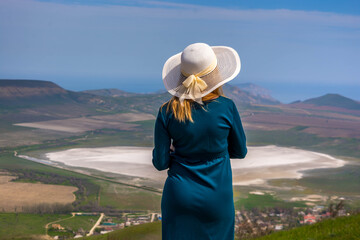 Canvas Print - Girl in the mountains