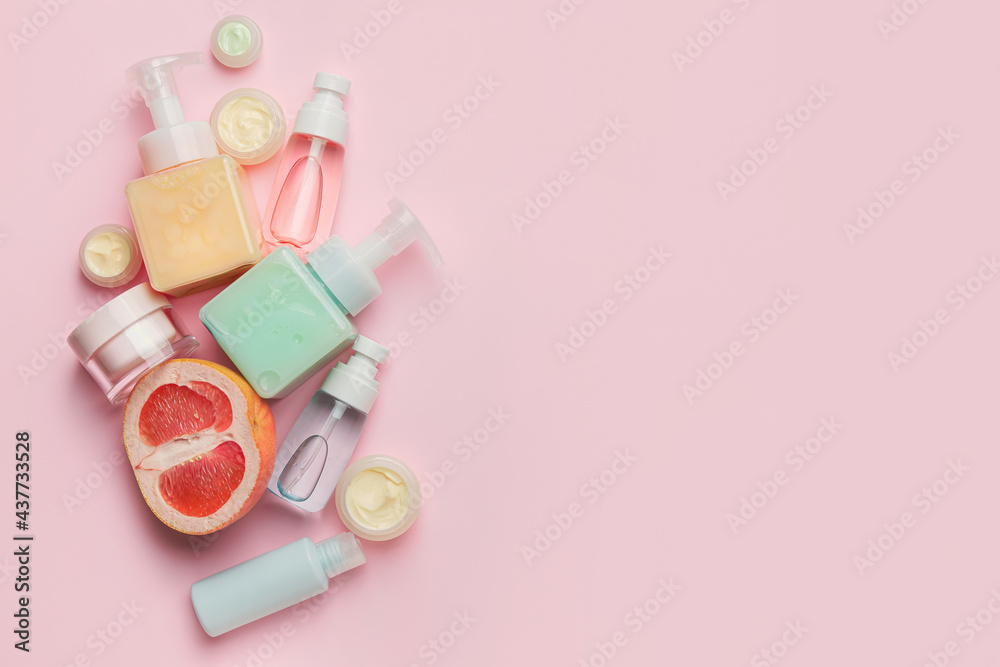 Natural cosmetic products with citrus fruit on color background - obrazy, fototapety, plakaty 