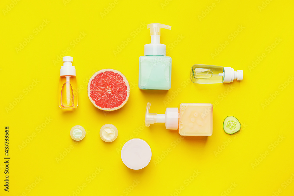Natural cosmetic products on color background - obrazy, fototapety, plakaty 