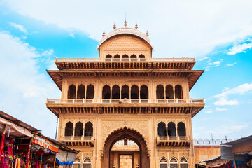 Wall Mural - Shree Rangnath Ji Temple, Vrindavan