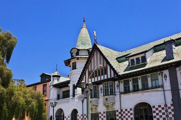 Canvas Print - Palacio Baburizza in Valparaiso, Pacific coast, Chile