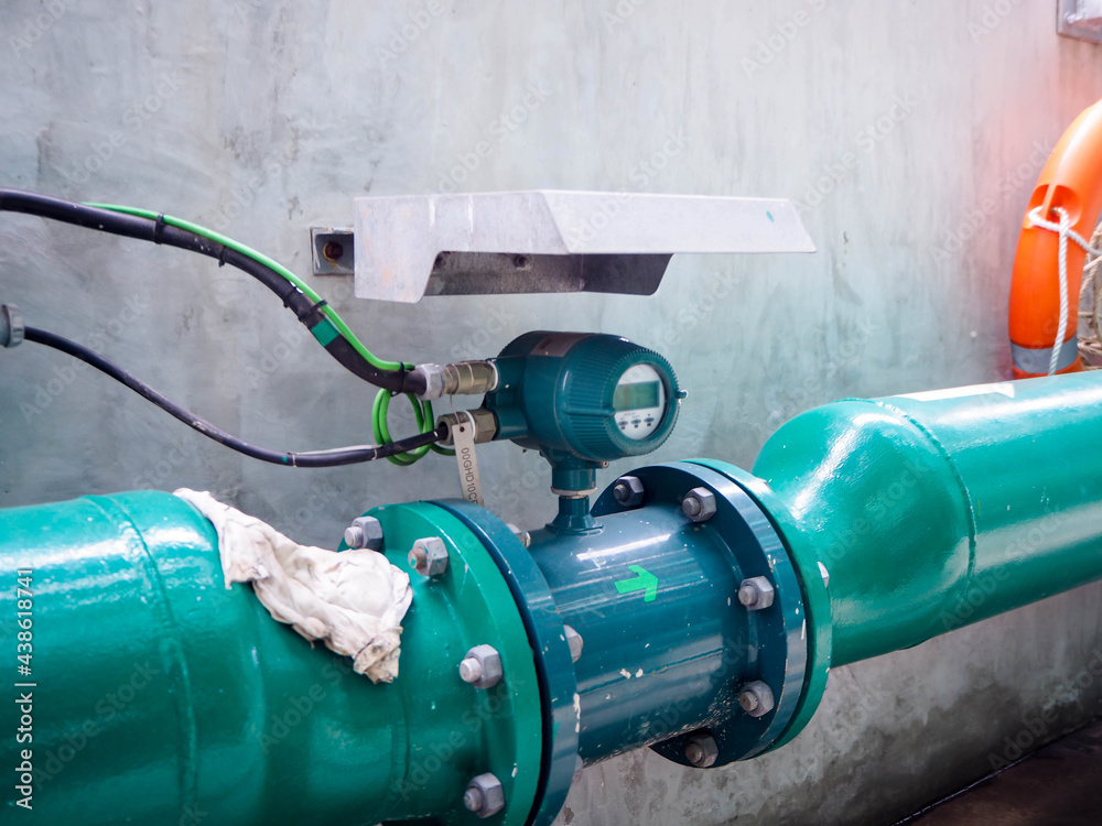 Flow transmitter of Vertex type for monitoring and control flow of ...