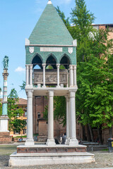 Piazza di San Domenico in Bologna with the sepulcher