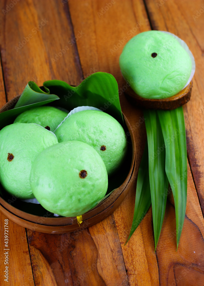 Asian steamed buns, In Indonesia called Bakpao or Bapao. Green Bakpao ...