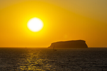 Sticker - Beautiful view of a sea under the sunset sky background