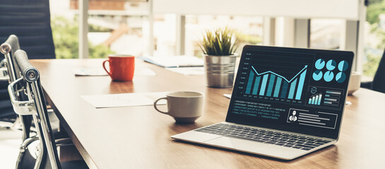 Business visual data analyzing technology by creative computer software