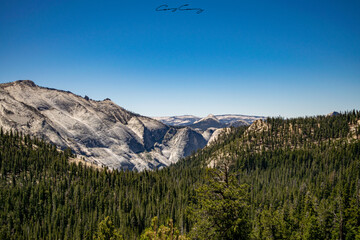  View of the rolling granite mountains in Yosemite