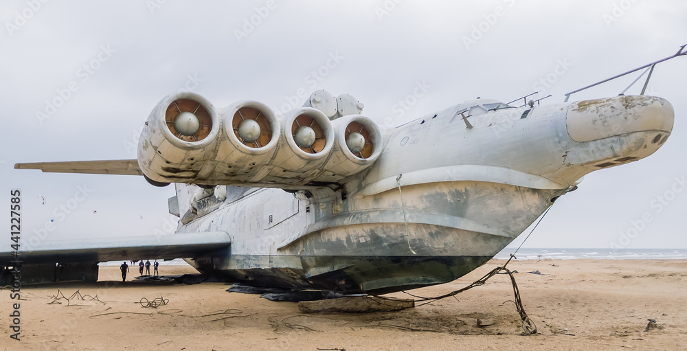 Rocket ship-ekranoplan project 903 "Lun" on the Caspian Sea shore ...