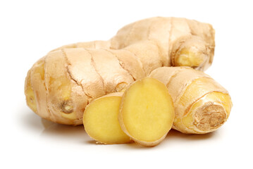 Wall Mural - ginger root and slices isolated on white background