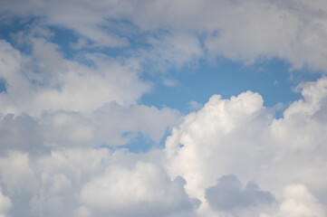 Wall Mural - white clouds in the blue sky