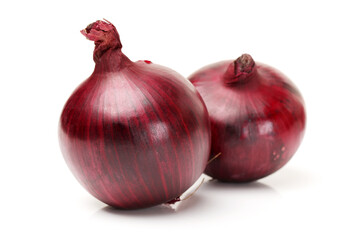 Wall Mural - red onion isolated on white background