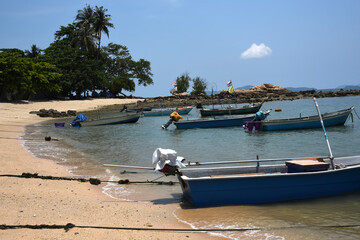 Poster - Fischerboote am Strand von Naklua, Thailand