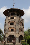 Fototapeta Uliczki - Padre Pio-Schrein. Der Glockenturm vom Nationalheiligtum und Wallfahrtsort in San Pedro, Santo Tomas, Provinz Batangas, Philippinen
