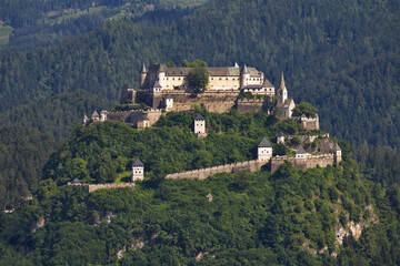 Wall Mural - Die Burg Hochosterwitz / Kärnten / Österreich