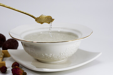 Braised fresh bird nest soup - luxury dessert 