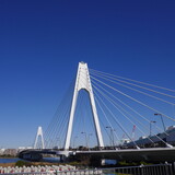 Fototapeta Niebo - 大師橋の川崎側の土木工事