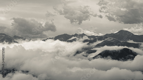 Plakat Pireneje  chmury-nad-pirenejami