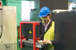 © Blanscape - Factory manager command lache robot machine