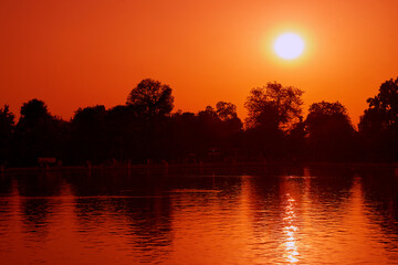 lago del parque del retiro 2 atardecer